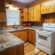 813 Fox Squirrel Ridge Rd in Pickens, SC - Building Photo - Building Photo