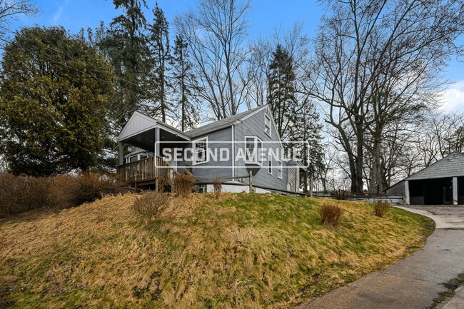 property at 633 Beatty Rd