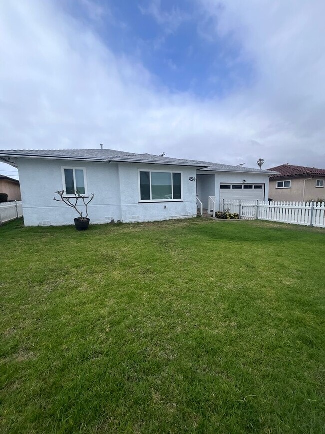 454 Elm Ave in Imperial Beach, CA - Building Photo - Building Photo