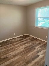 1618 S 14th St in Lincoln, NE - Building Photo - Building Photo