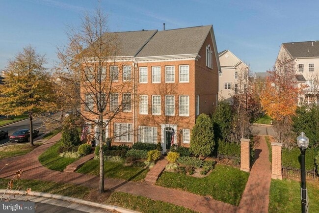 property at 174 Cameron Station Blvd