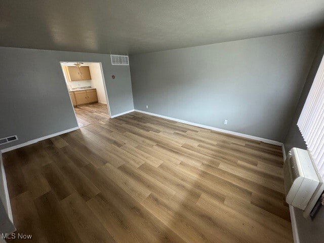 1600 Lee Terrace Dr in Wickliffe, OH - Building Photo - Building Photo