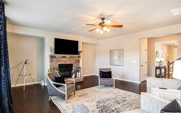 3217 Bowlin Dr in Fairburn, GA - Building Photo - Building Photo