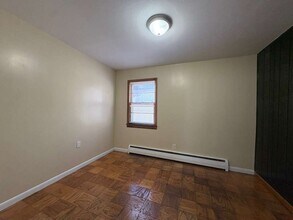 93 Wharton Pl, Unit 1 in West Haven, CT - Building Photo - Building Photo