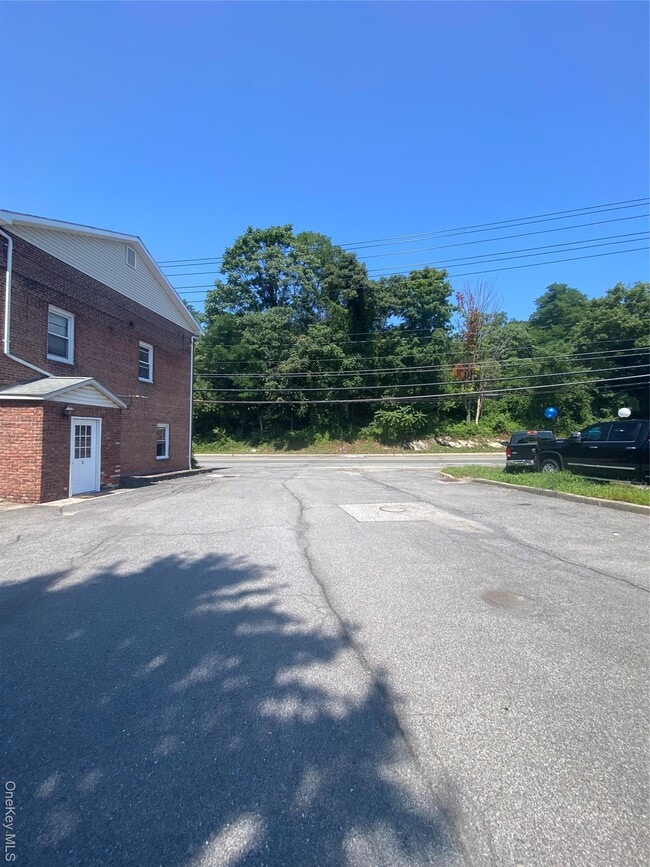 1000 US-9W in Fort Montgomery, NY - Building Photo - Building Photo