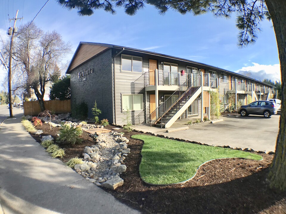 Ventura Apartments in Portland, OR - Building Photo