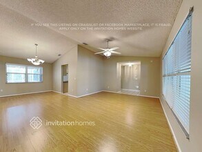 157 Waterway Rd in Royal Palm Beach, FL - Foto de edificio - Building Photo