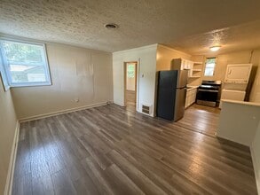 1 Jefferson Pl, Unit 10 in Athens, GA - Building Photo - Building Photo