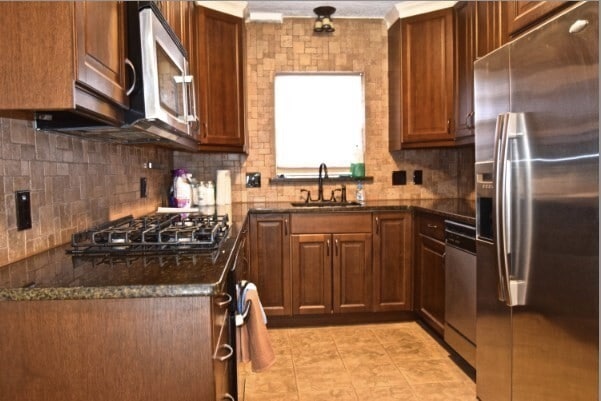property at 35 Lake Shore Ct