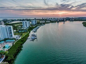 4183 Bay Beach Ln in Fort Myers Beach, FL - Building Photo