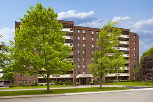 Northgate Tower in Woodstock, ON - Building Photo