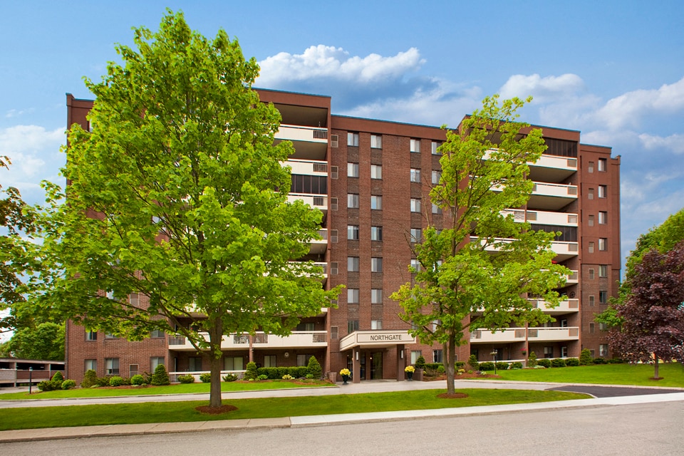 Northgate Tower in Woodstock, ON - Building Photo