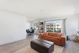 450 W Vermont Ave in Escondido, CA - Building Photo - Building Photo