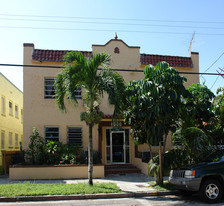 1560 SW 5th St Apartments