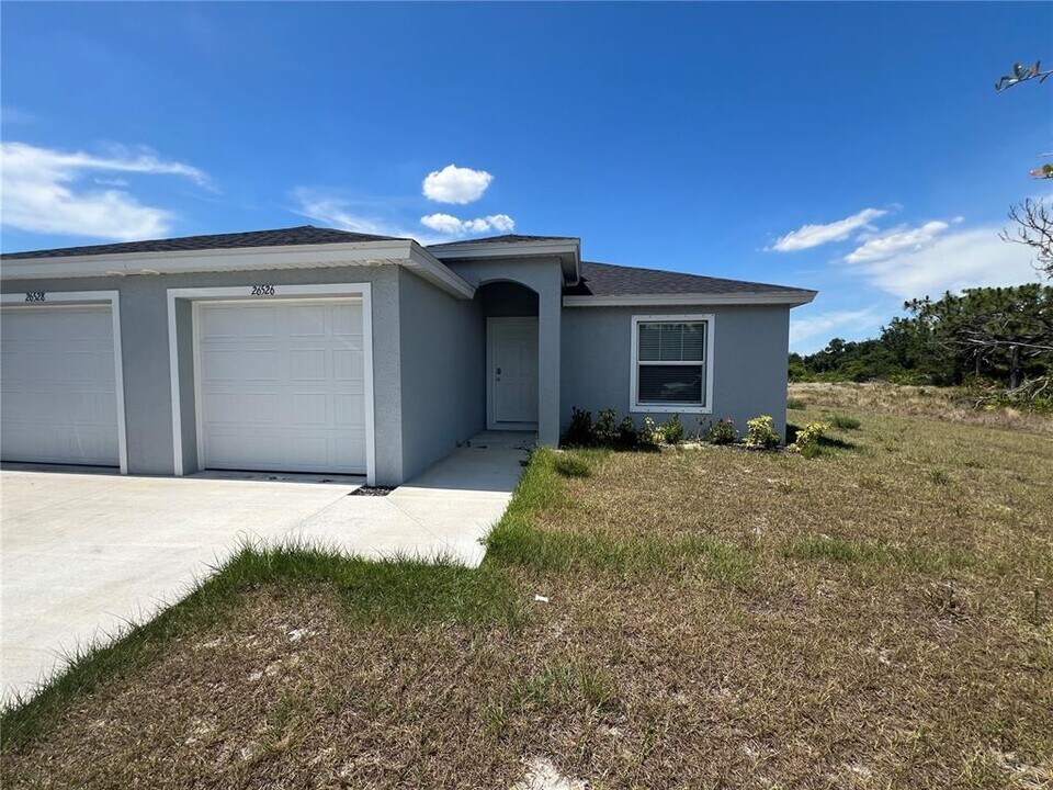 26528 Oran Way in Port Charlotte, FL - Building Photo