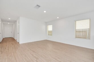 24207 Becker Hollow Ln in Hockley, TX - Building Photo - Building Photo