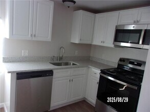 177-177 Kearney St in Cranston, RI - Building Photo - Building Photo