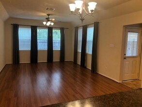 13031 Iris Garden Ln in Houston, TX - Building Photo - Building Photo