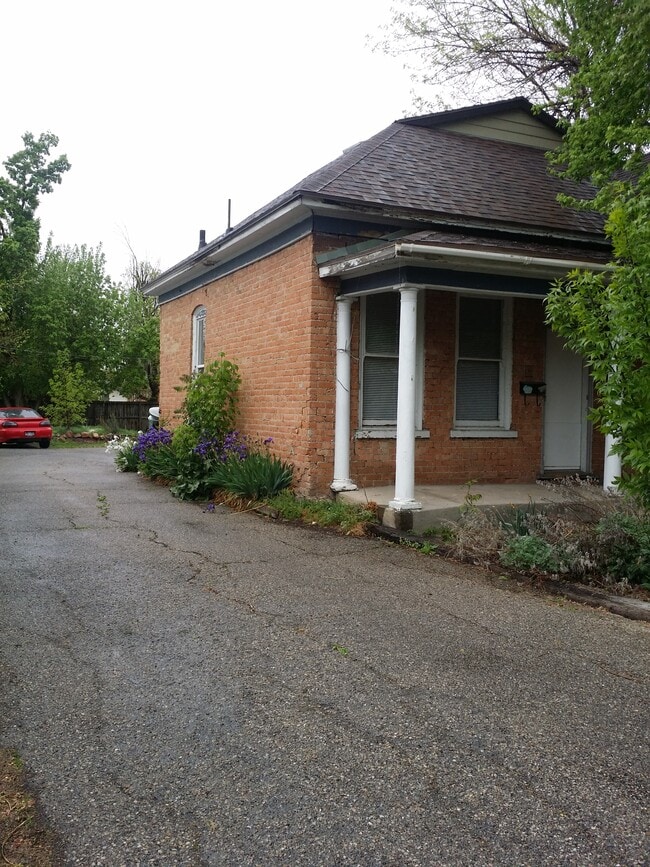 534 Windsor St E, Unit 1