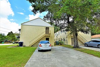 8804 N Orangeview Ave in Tampa, FL - Building Photo - Other