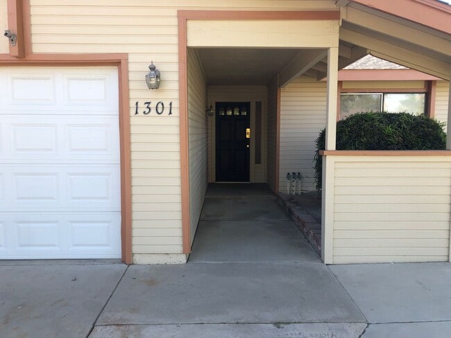 property at 1301 E Brookdale Dr