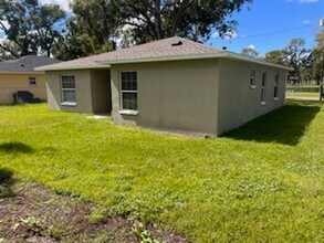 106 Drake St in Plant City, FL - Building Photo - Building Photo