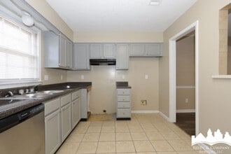 6343 Kirby Downs Dr in Memphis, TN - Building Photo - Building Photo