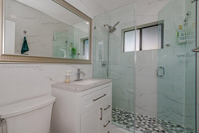 245 189th Terrace in Sunny Isles Beach, FL - Building Photo - Building Photo