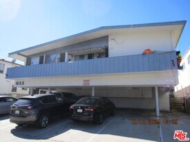 811 S Wilton Pl in Los Angeles, CA - Building Photo