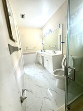 652 SW Sarazen Ave in Port St. Lucie, FL - Building Photo - Building Photo