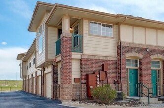 3870 S Dayton St, Unit 203 in Aurora, CO - Building Photo - Building Photo