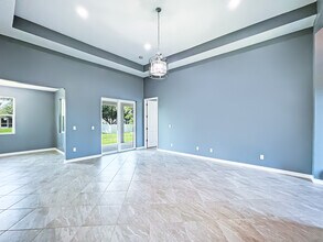5229 7th St W in Lehigh Acres, FL - Building Photo - Building Photo