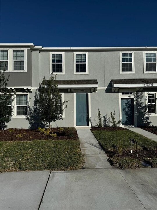 11846 Stonesmith Xing in Palmetto, FL - Building Photo