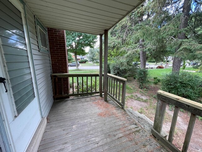 3958 E Plankinton Ave in Cudahy, WI - Building Photo - Building Photo