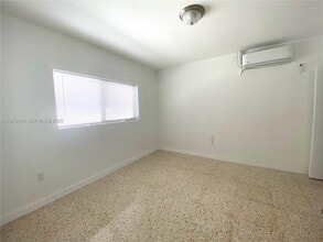 165 NE 56th St in Miami, FL - Building Photo - Building Photo