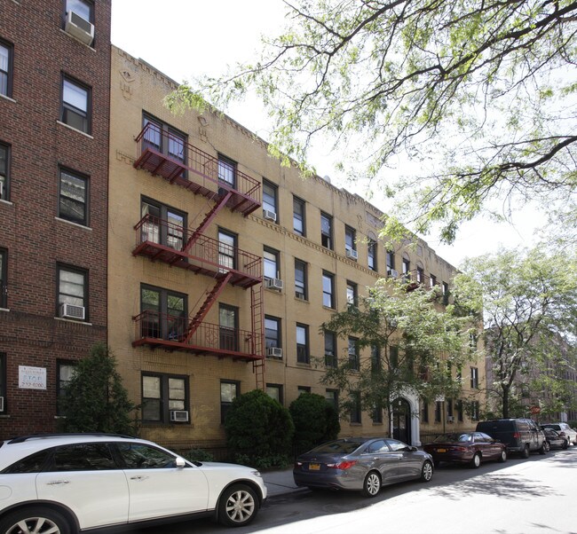 3021 Brighton 13th St in Brooklyn, NY - Foto de edificio - Building Photo