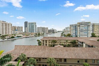 2602 E Hallandale Beach Blvd in Hallandale Beach, FL - Building Photo - Building Photo