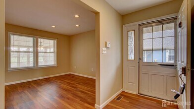 18B Thomas Paine Dr in Monroe Township, NJ - Building Photo - Building Photo