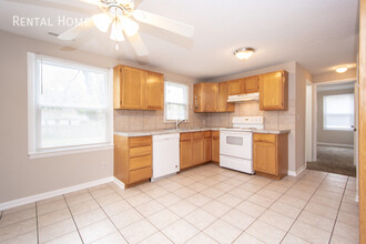 6923 Horton St in Overland Park, KS - Foto de edificio - Building Photo