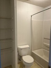 3323 Annawood Ct in Spring Lake, NC - Building Photo - Building Photo