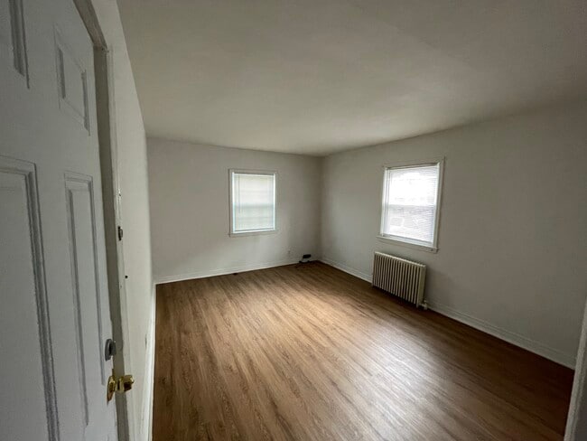 365 Concord Ave, Unit B in Ewing, NJ - Foto de edificio - Building Photo