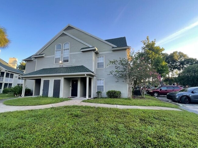 6082 Westgate Dr in Orlando, FL - Building Photo - Building Photo