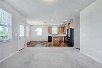 741 Twisted Oaks Ln in Buda, TX - Building Photo - Building Photo