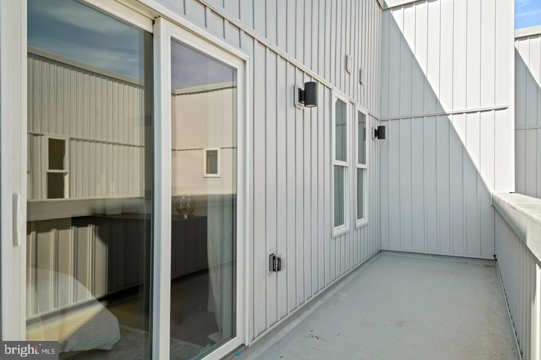 1335 N Marston St-Unit -302 in Philadelphia, PA - Building Photo