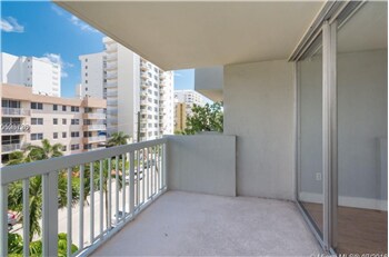 1670 Bay Rd-Unit -6B in Miami Beach, FL - Building Photo