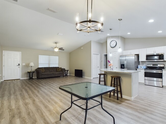 10102 SW 188th Cir in Dunnellon, FL - Building Photo - Building Photo