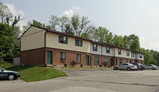 Maple Glen Apartments & Town Homes in Cincinnati, OH - Building Photo - Building Photo