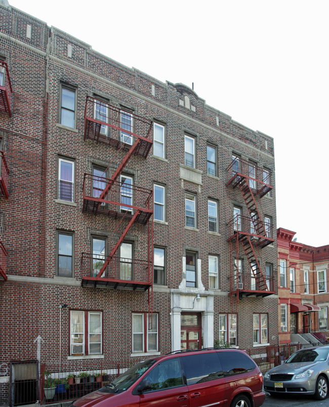 234 E 34th St in Brooklyn, NY - Building Photo - Building Photo