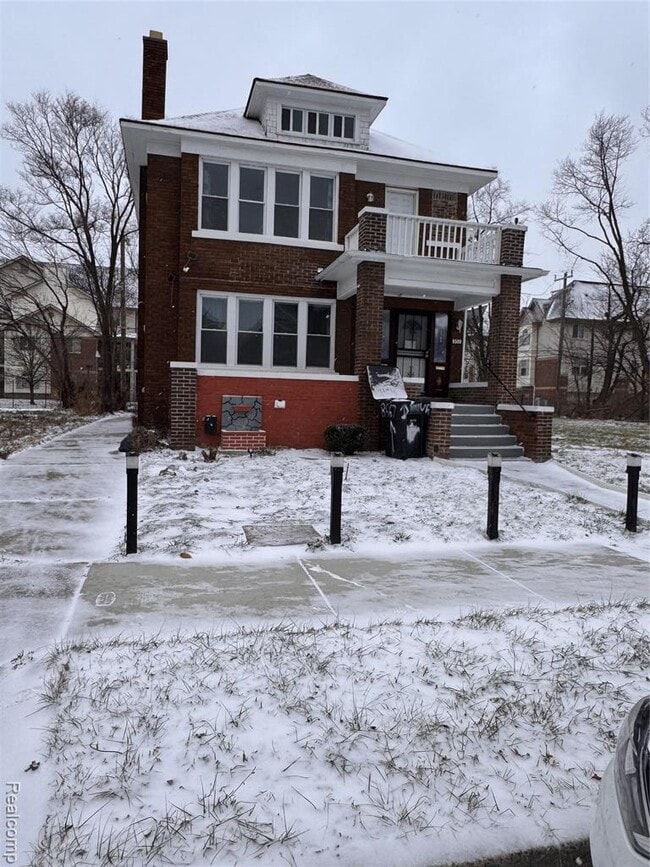 property at 8569 Quincy St