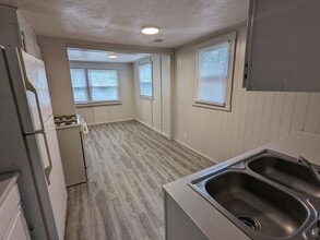 428 La Rosh Ct in Creve Coeur, IL - Building Photo - Building Photo